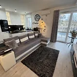 Crystal View - * 오스트로다